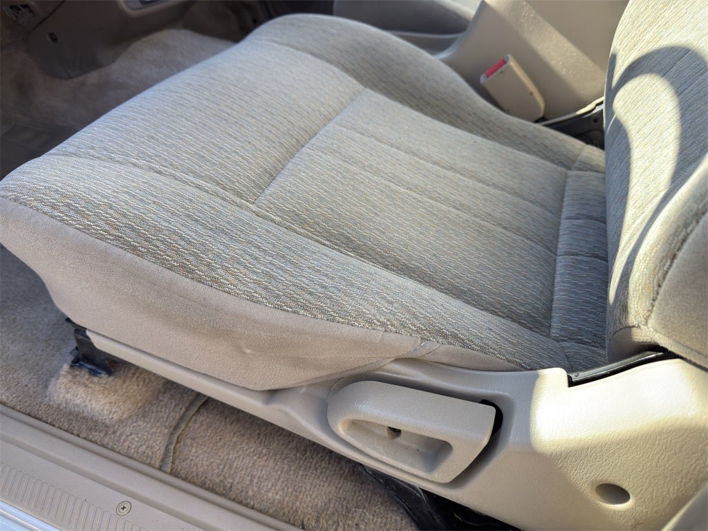 1998 Nissan Frontier XE