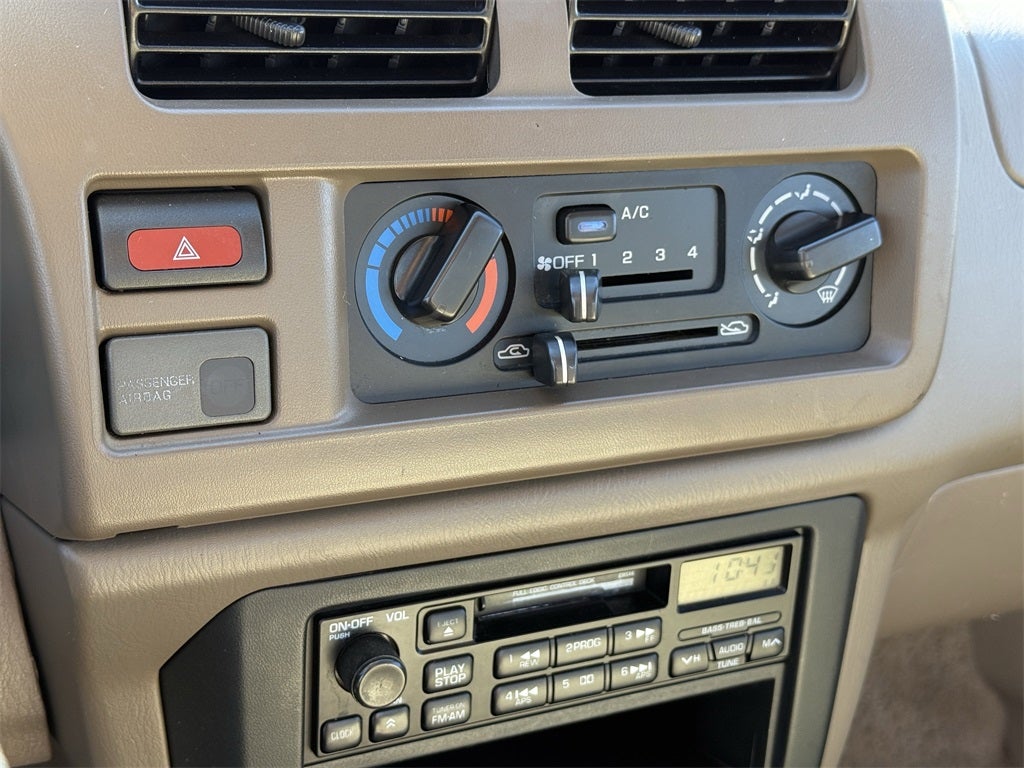 1998 Nissan Frontier XE