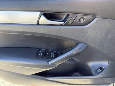 2012 Volkswagen Passat 2.5 SE