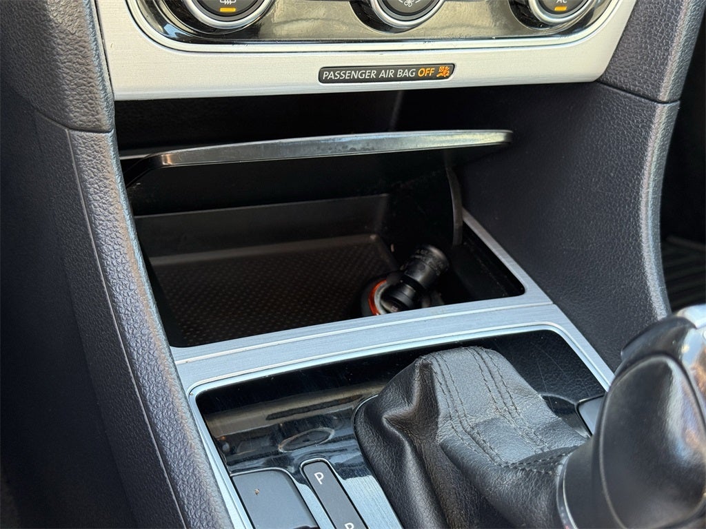 2012 Volkswagen Passat 2.5 SE