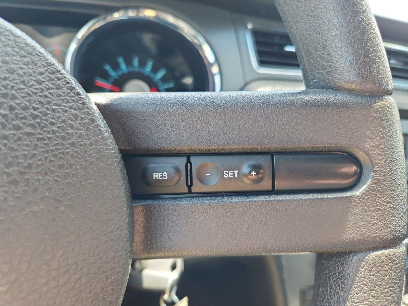 2012 Ford Mustang V6