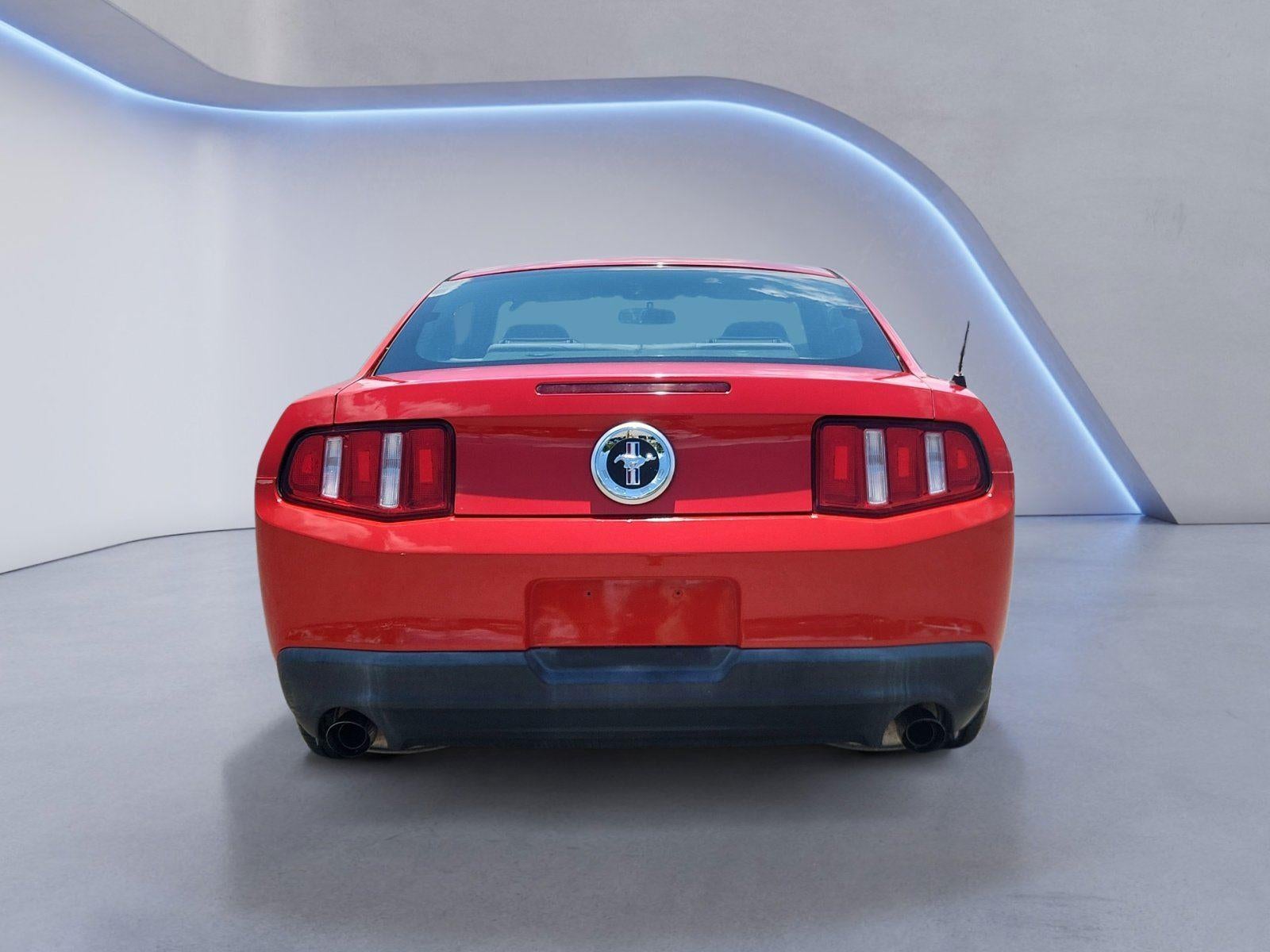 2012 Ford Mustang V6