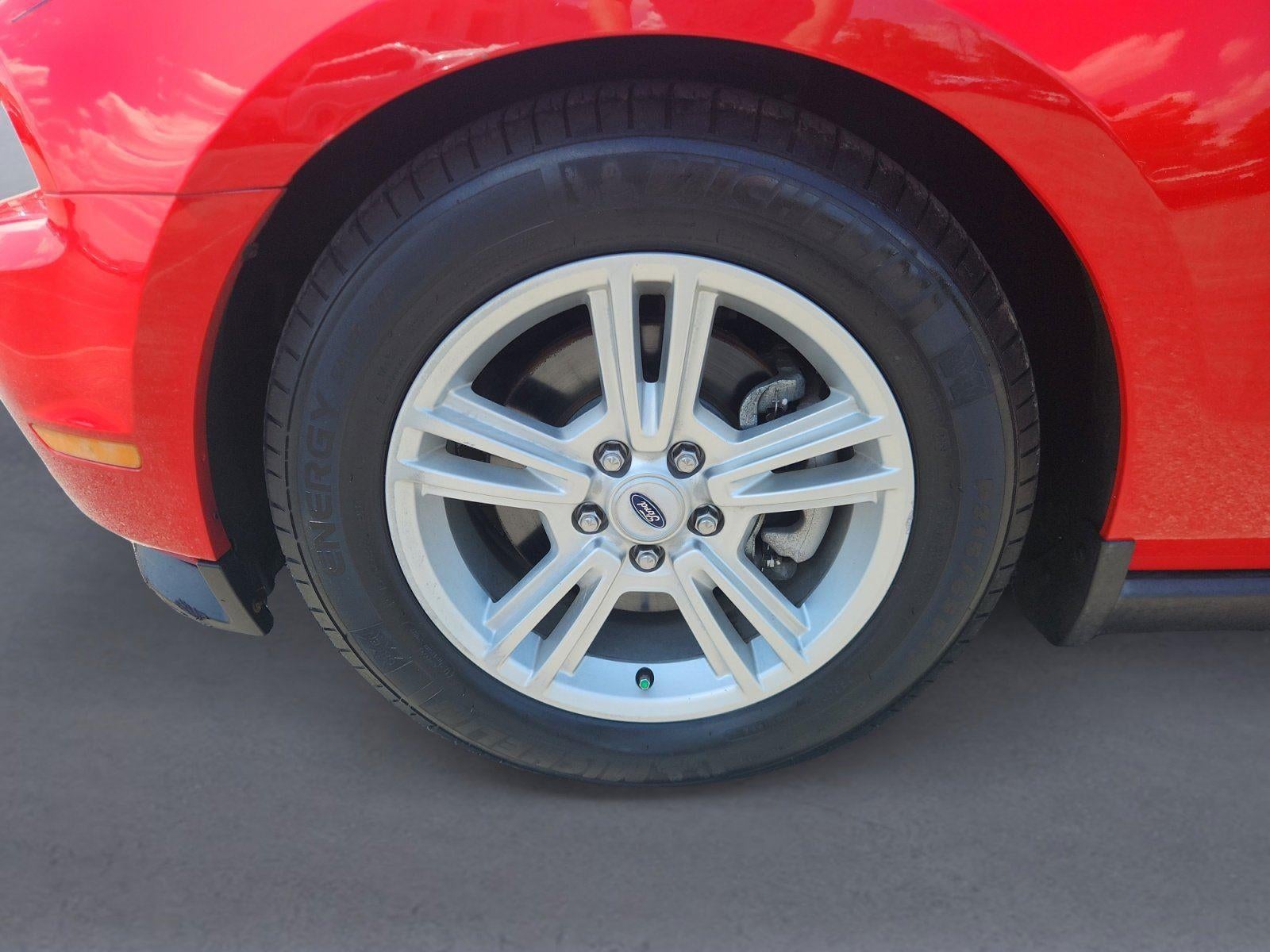 2012 Ford Mustang V6