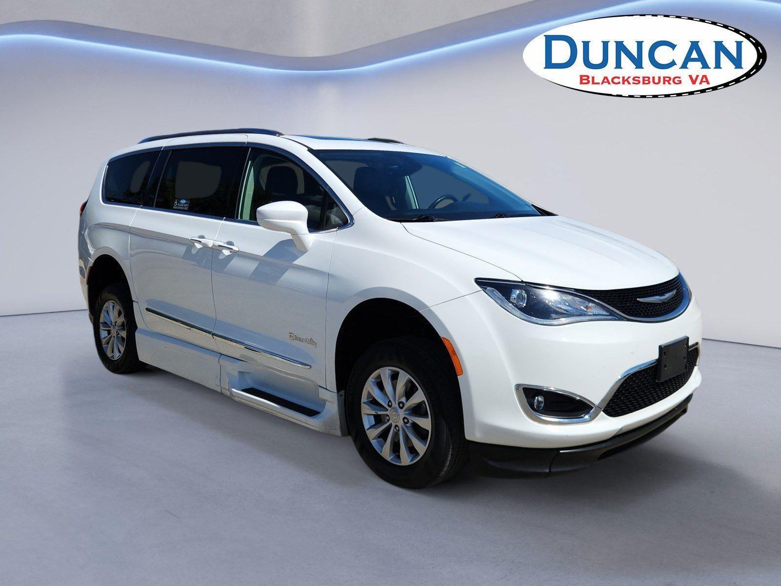 2018 Chrysler Pacifica Touring L Plus
