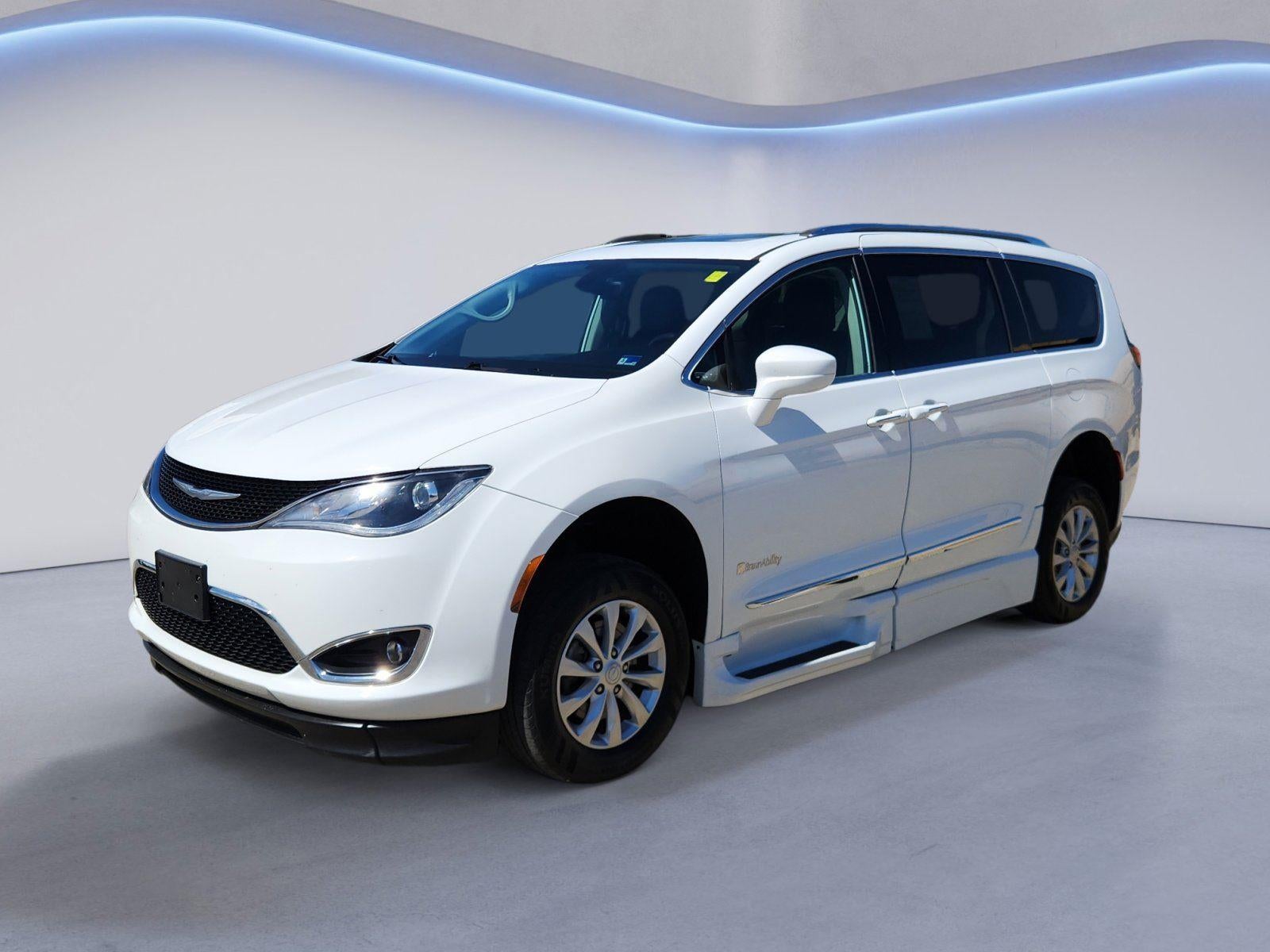 2018 Chrysler Pacifica Touring L Plus