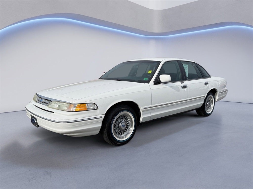 1996 Ford Crown Victoria LX