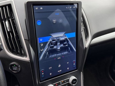 2022 Ford Edge SE