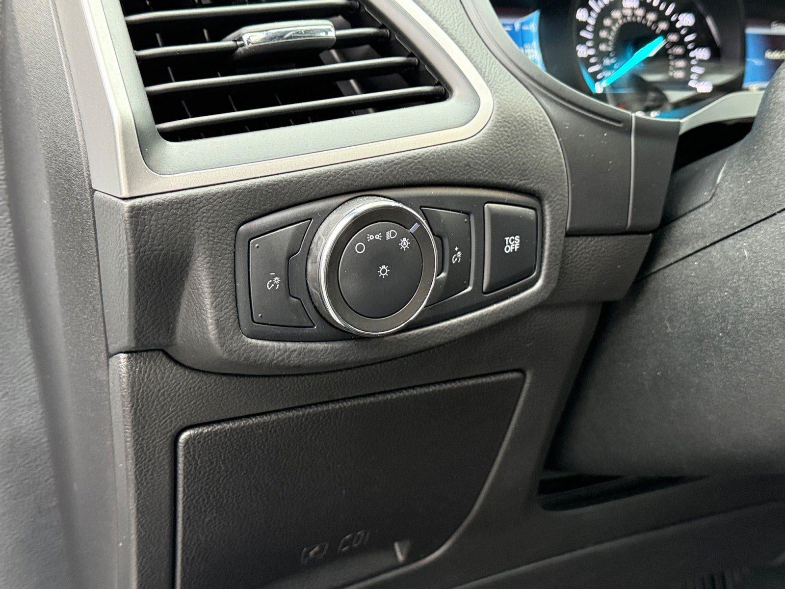 2022 Ford Edge SE