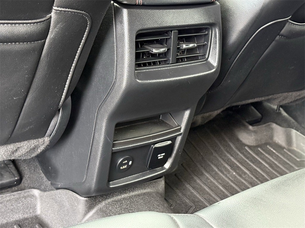 2021 Ford Edge ST Line