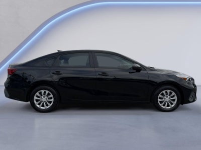 2022 Kia Forte FE