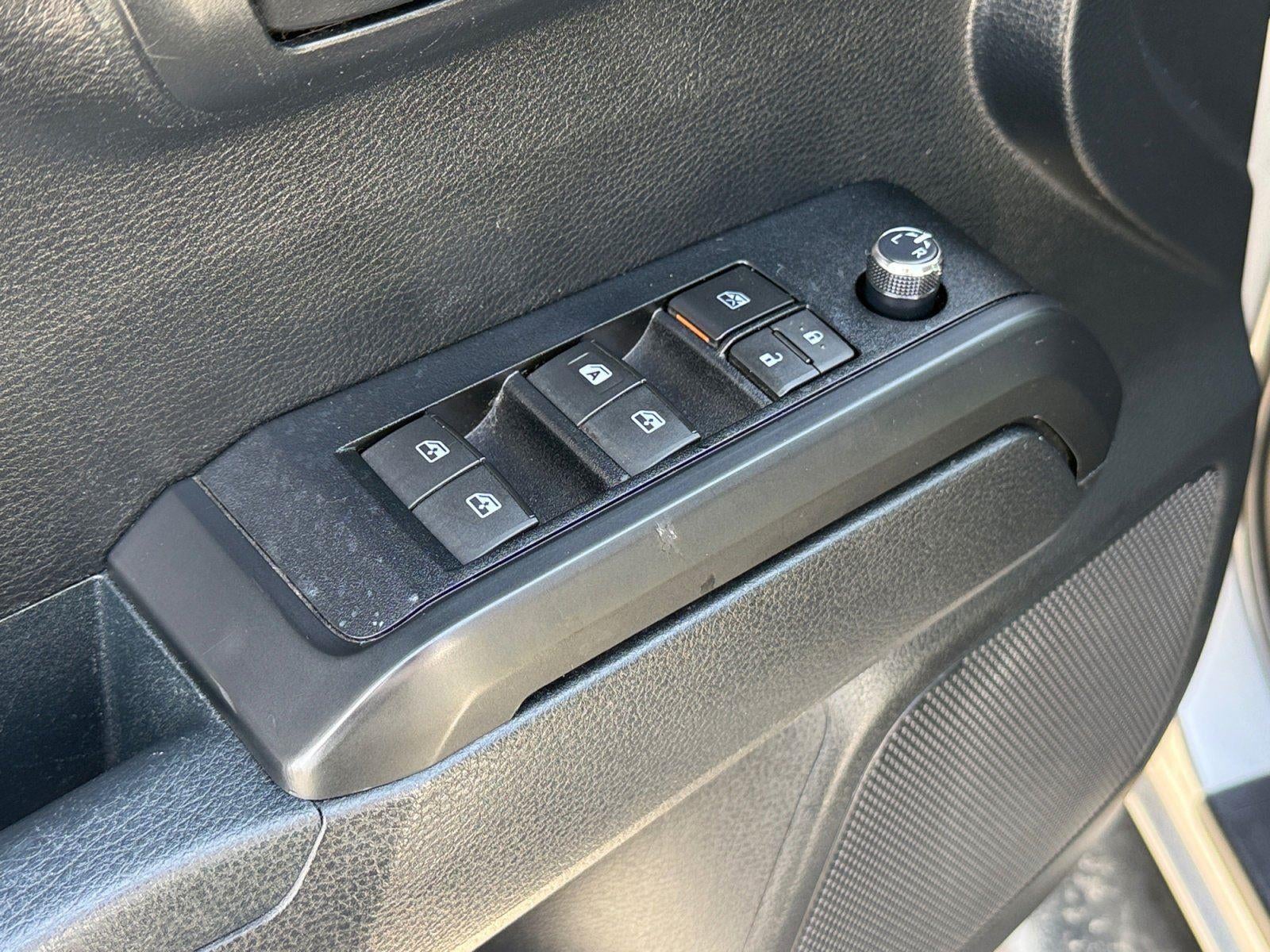 2018 Toyota Tacoma SR V6