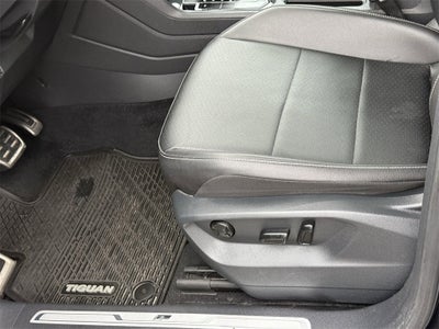 2021 Volkswagen Tiguan 2.0T SE R-Line Black
