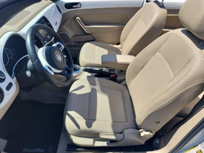 2013 Volkswagen Beetle Convertible 2.5L w/Sound/Nav