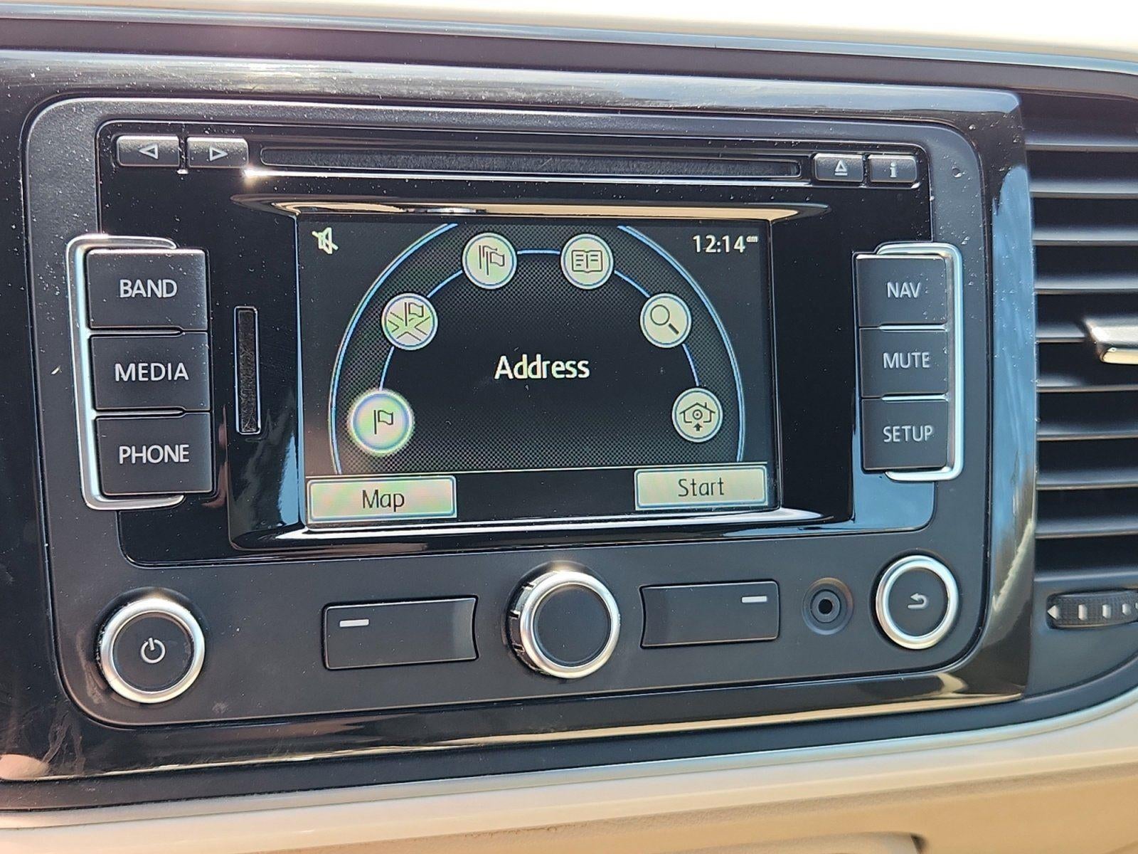 2013 Volkswagen Beetle Convertible 2.5L w/Sound/Nav