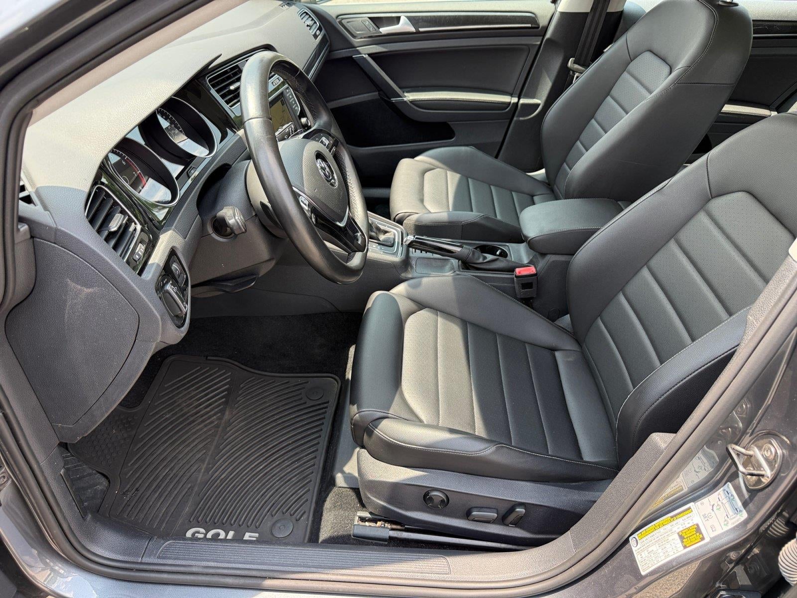 2017 Volkswagen GOLF TSI SEL