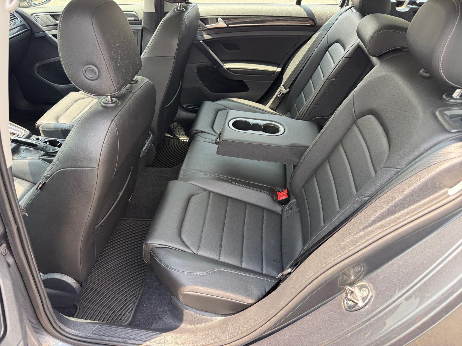 2017 Volkswagen GOLF TSI SEL
