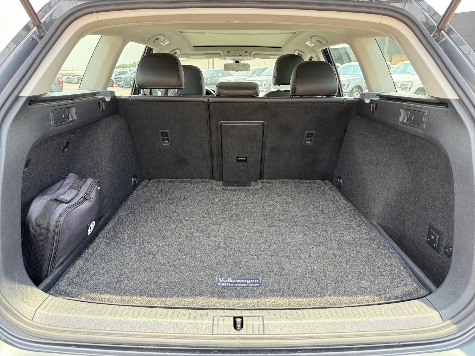 2017 Volkswagen GOLF TSI SEL