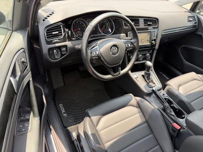 2017 Volkswagen GOLF TSI SEL