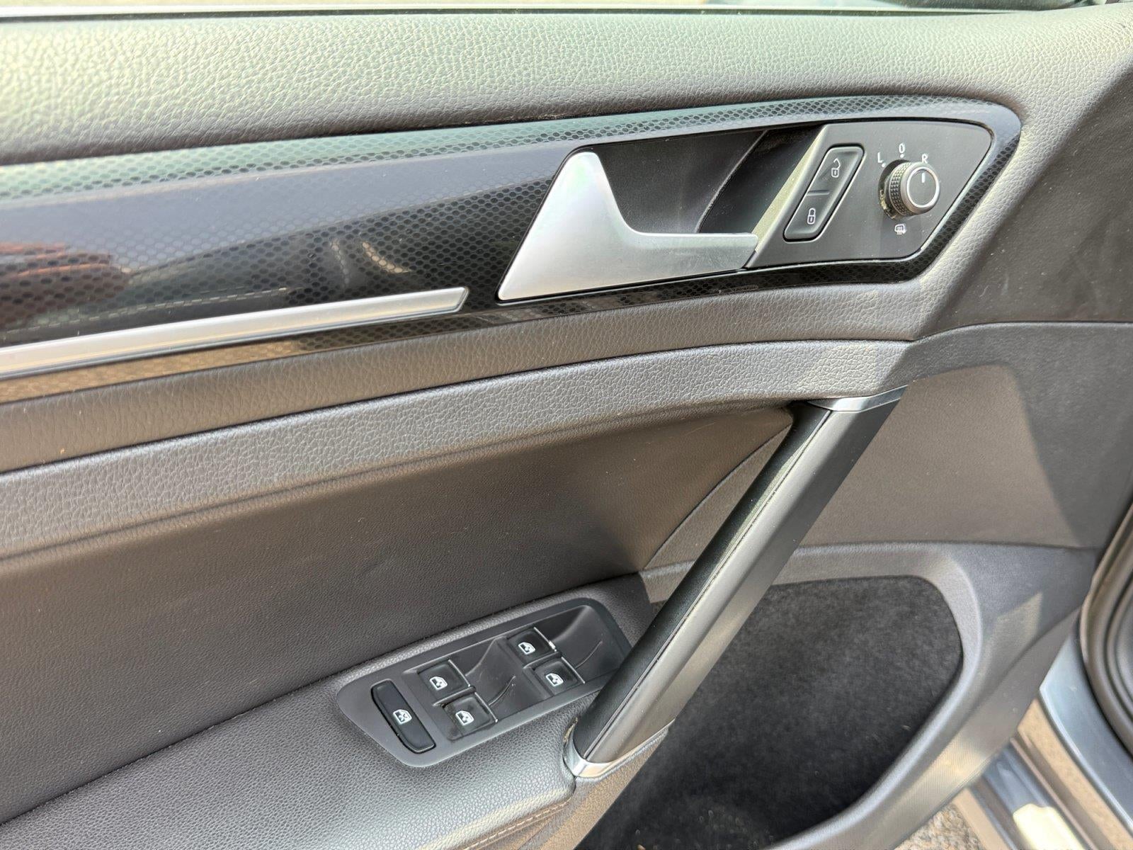 2017 Volkswagen GOLF TSI SEL