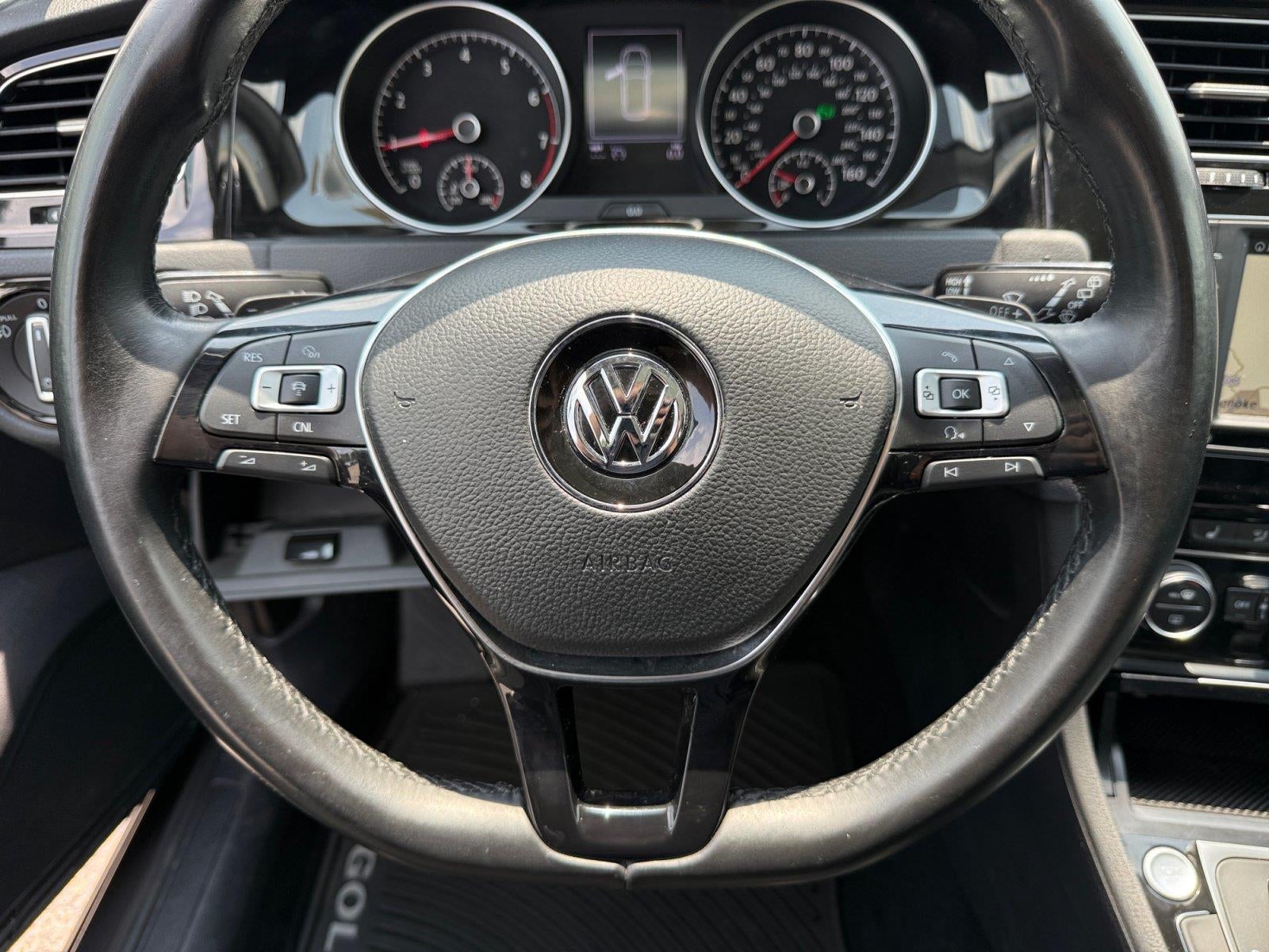 2017 Volkswagen GOLF TSI SEL