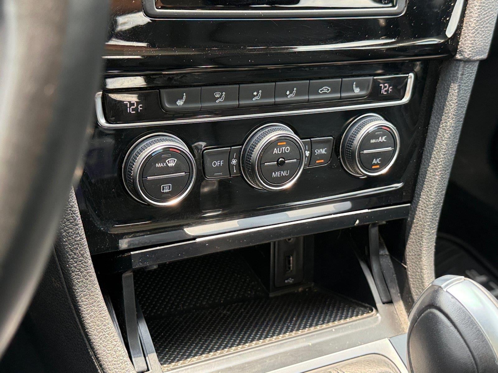 2017 Volkswagen GOLF TSI SEL