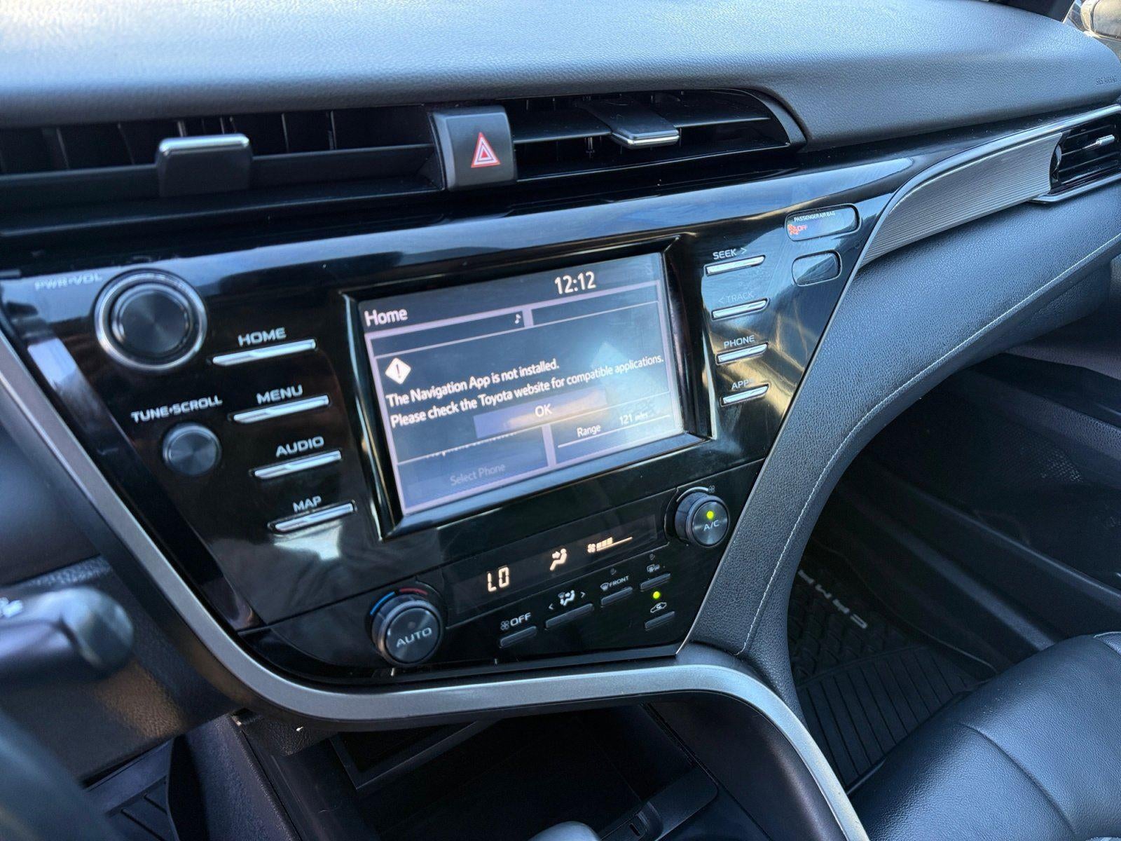 2020 Toyota Camry SE