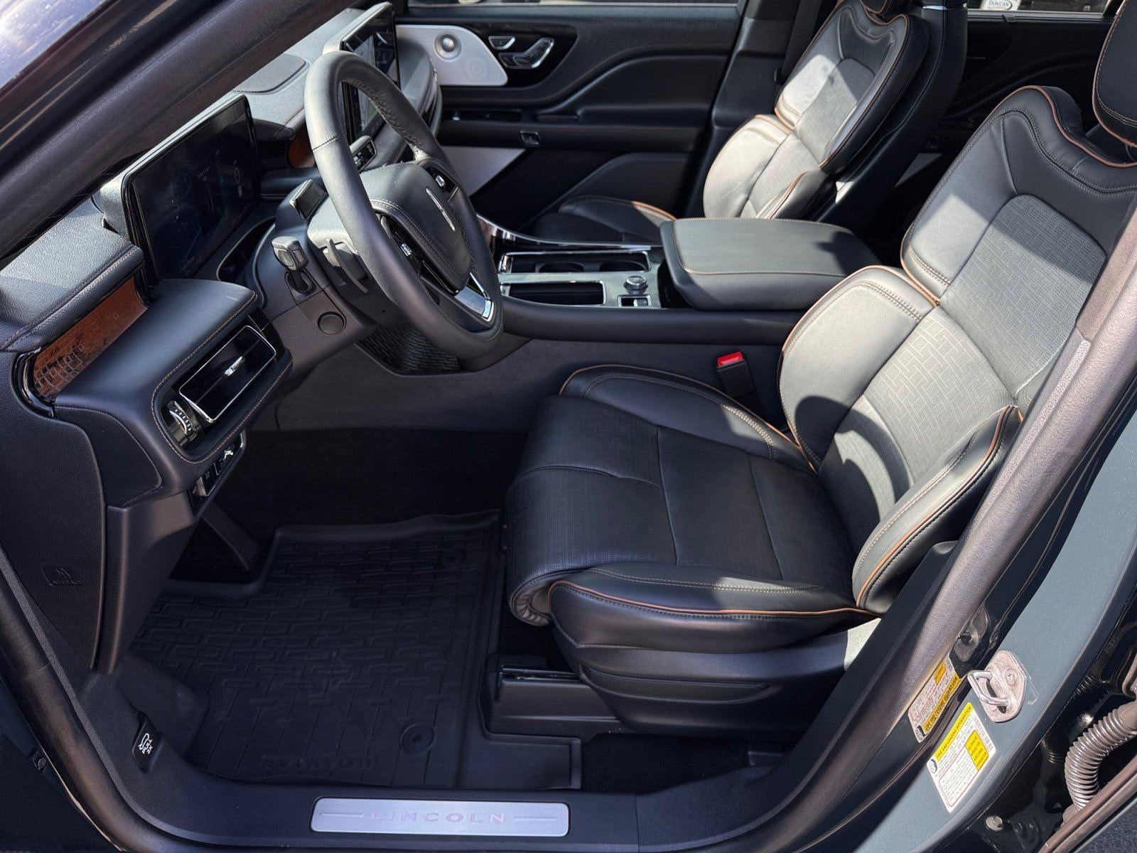 2025 Lincoln Aviator Black Label