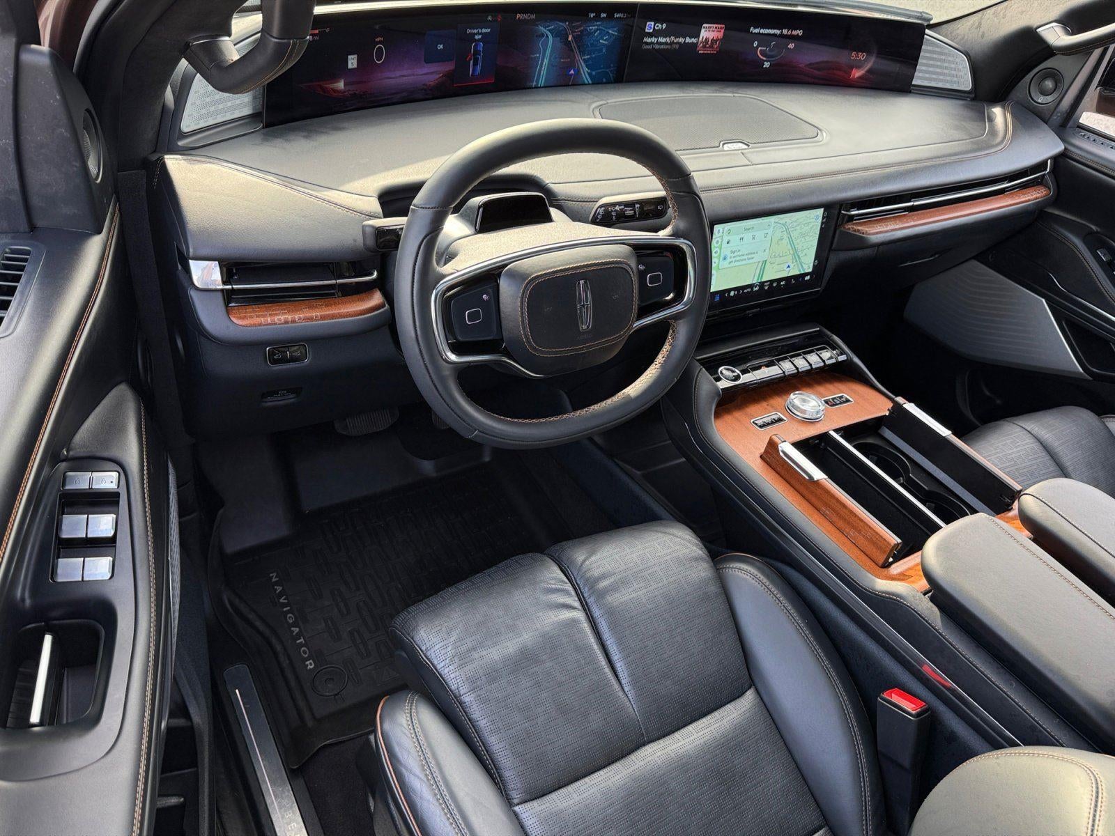 2025 Lincoln Navigator L Black Label