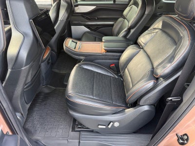 2025 Lincoln Navigator L Black Label