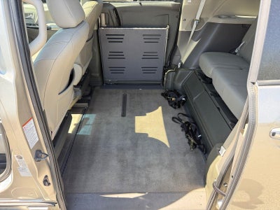 2015 Toyota Sienna XLE 8-Passenger