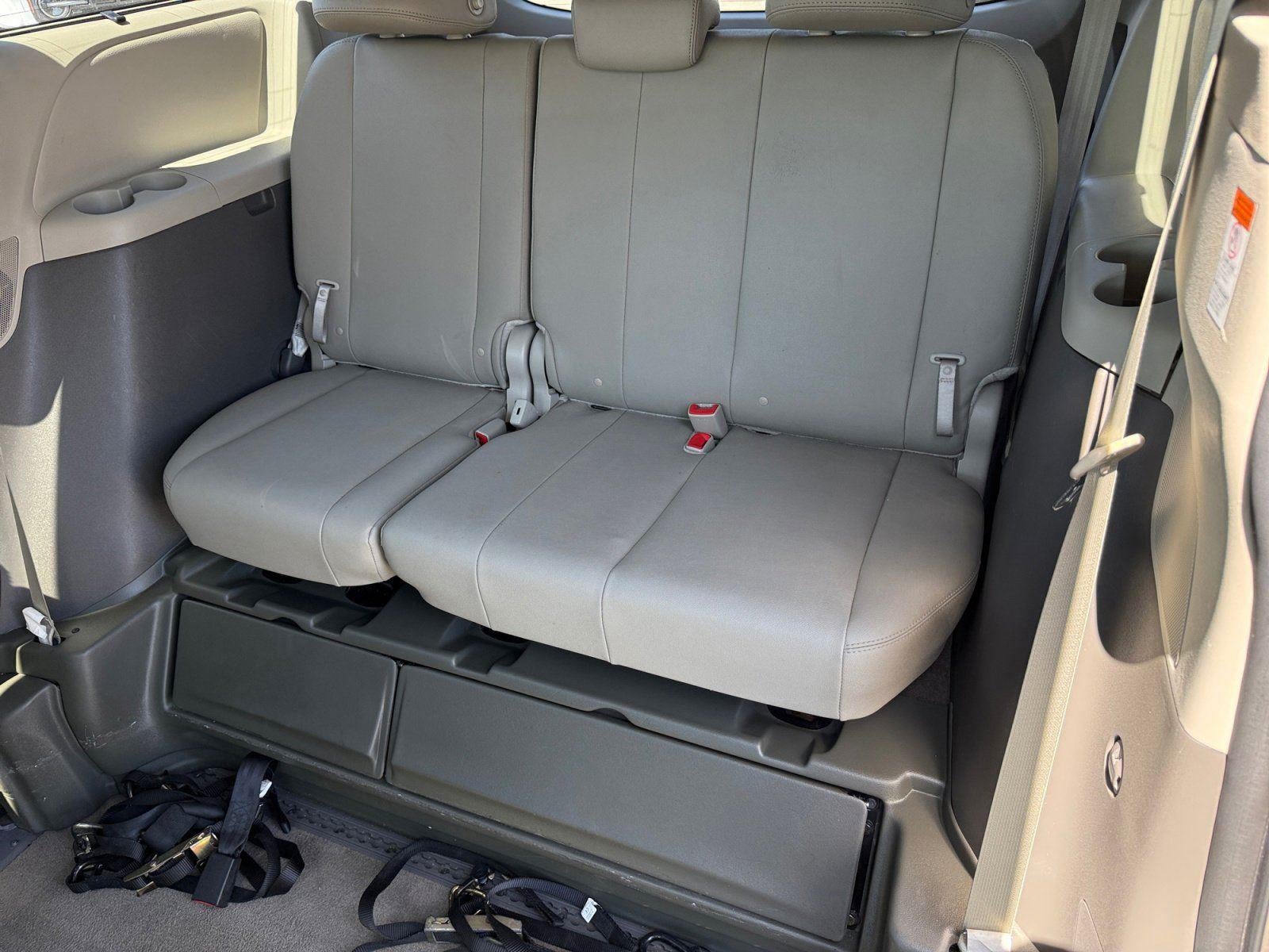 2015 Toyota Sienna XLE 8-Passenger