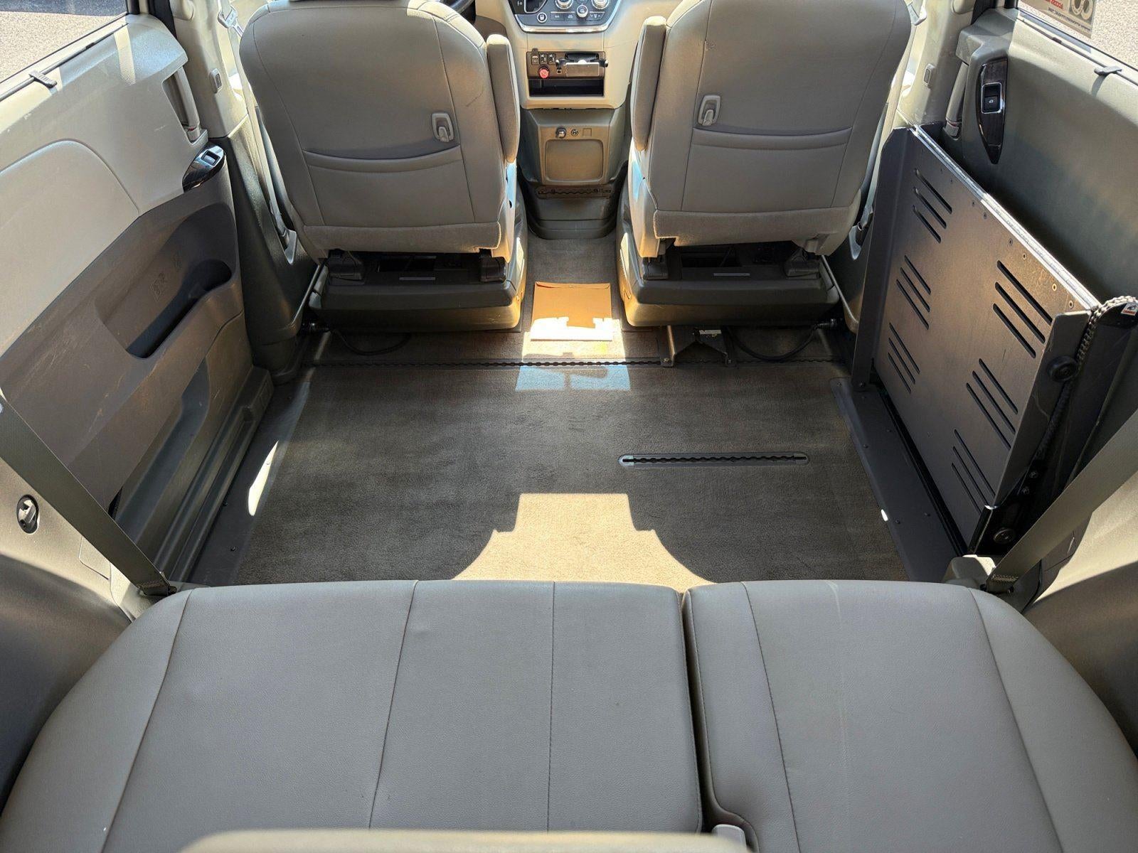 2015 Toyota Sienna XLE 8-Passenger