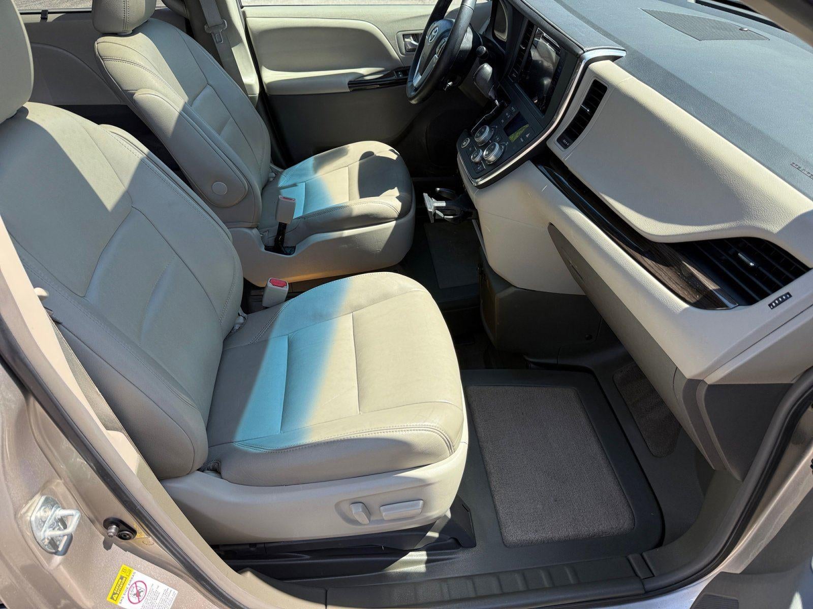 2015 Toyota Sienna XLE 8-Passenger