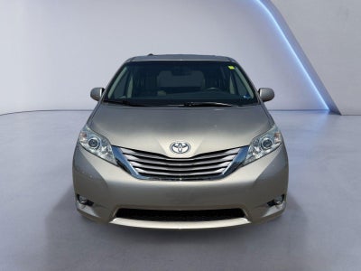 2015 Toyota Sienna XLE 8-Passenger