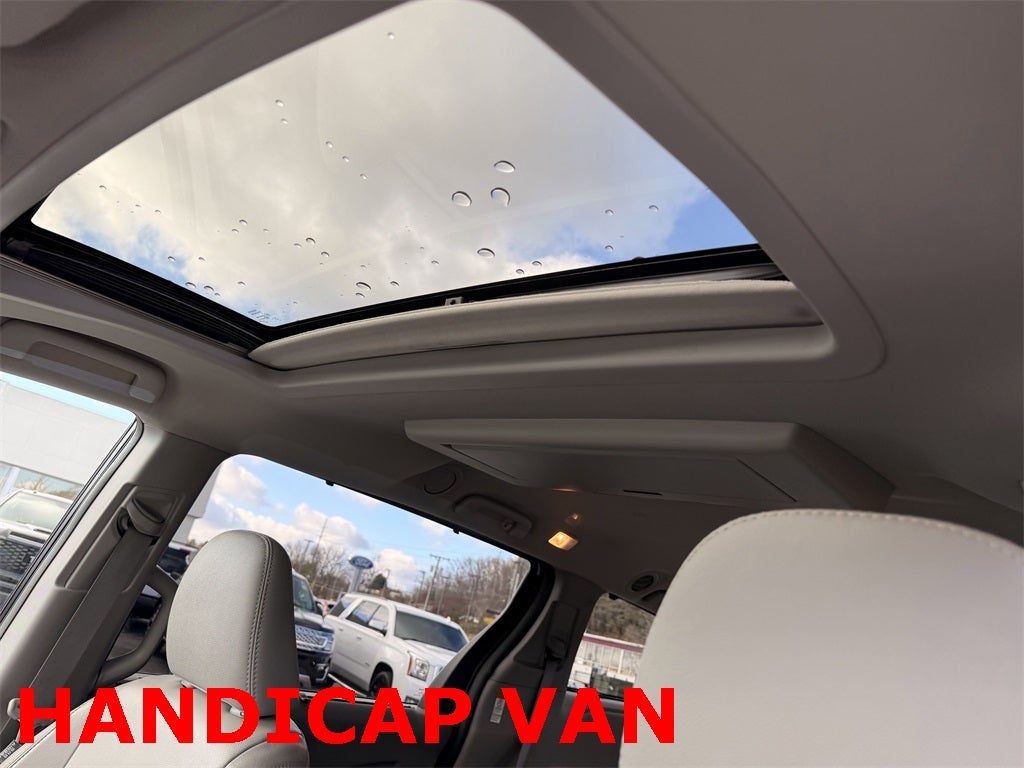 2018 Toyota Sienna XLE Premium 7 Passenger