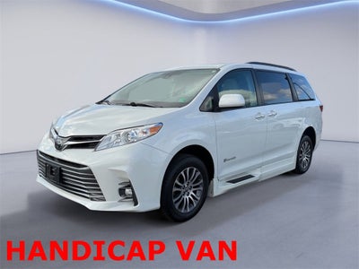 2018 Toyota Sienna XLE Premium 7 Passenger