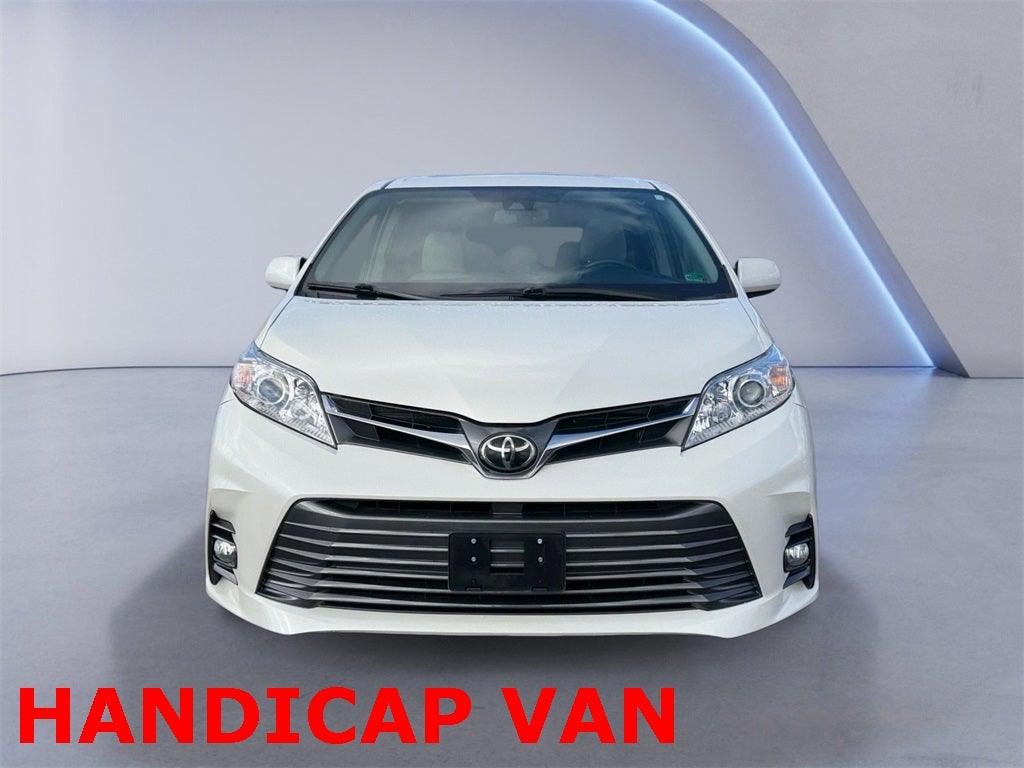 2018 Toyota Sienna XLE Premium 7 Passenger
