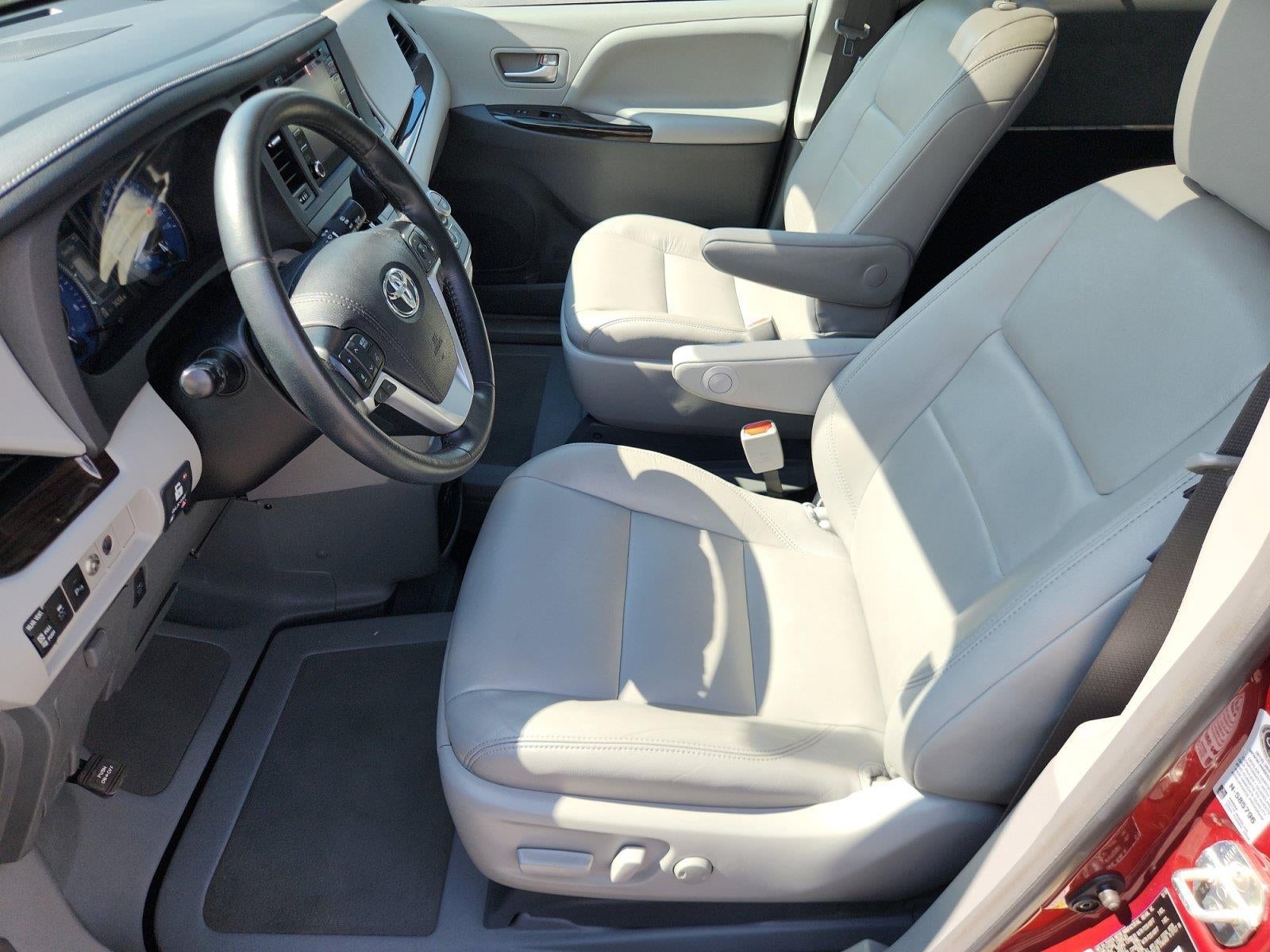 2019 Toyota Sienna XLE 8-Passenger
