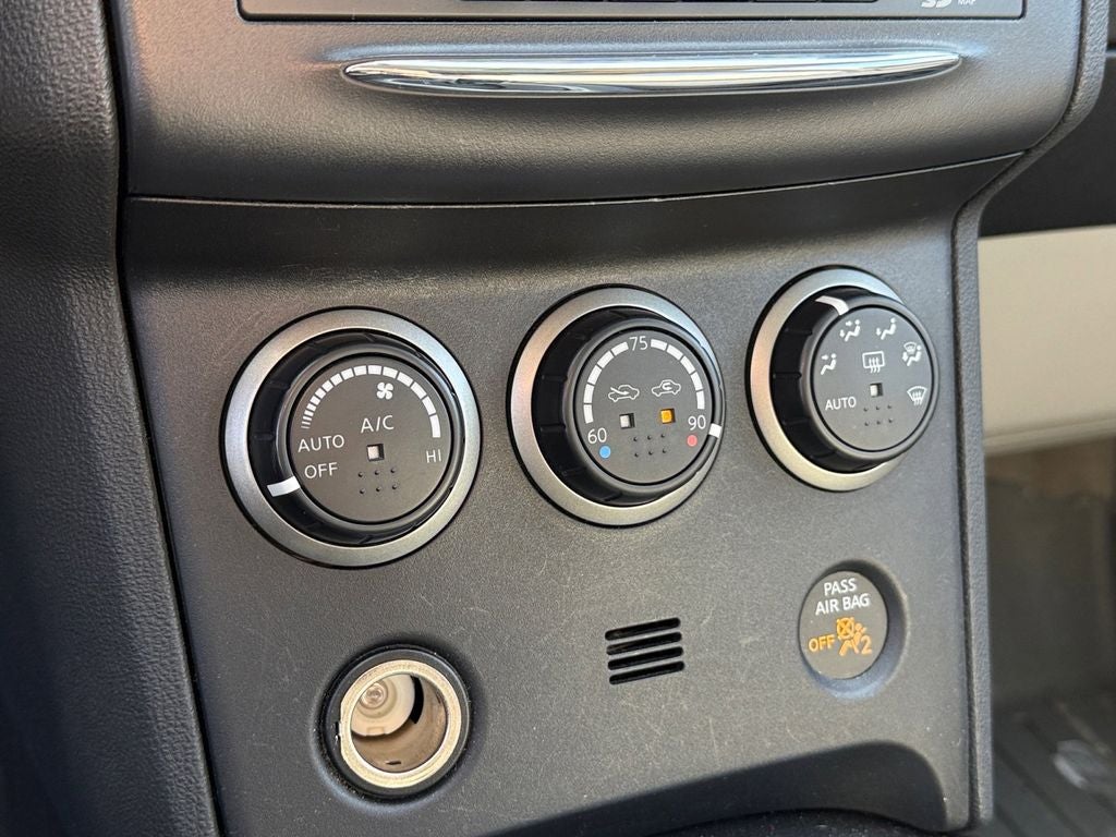 2011 Nissan Rogue SV