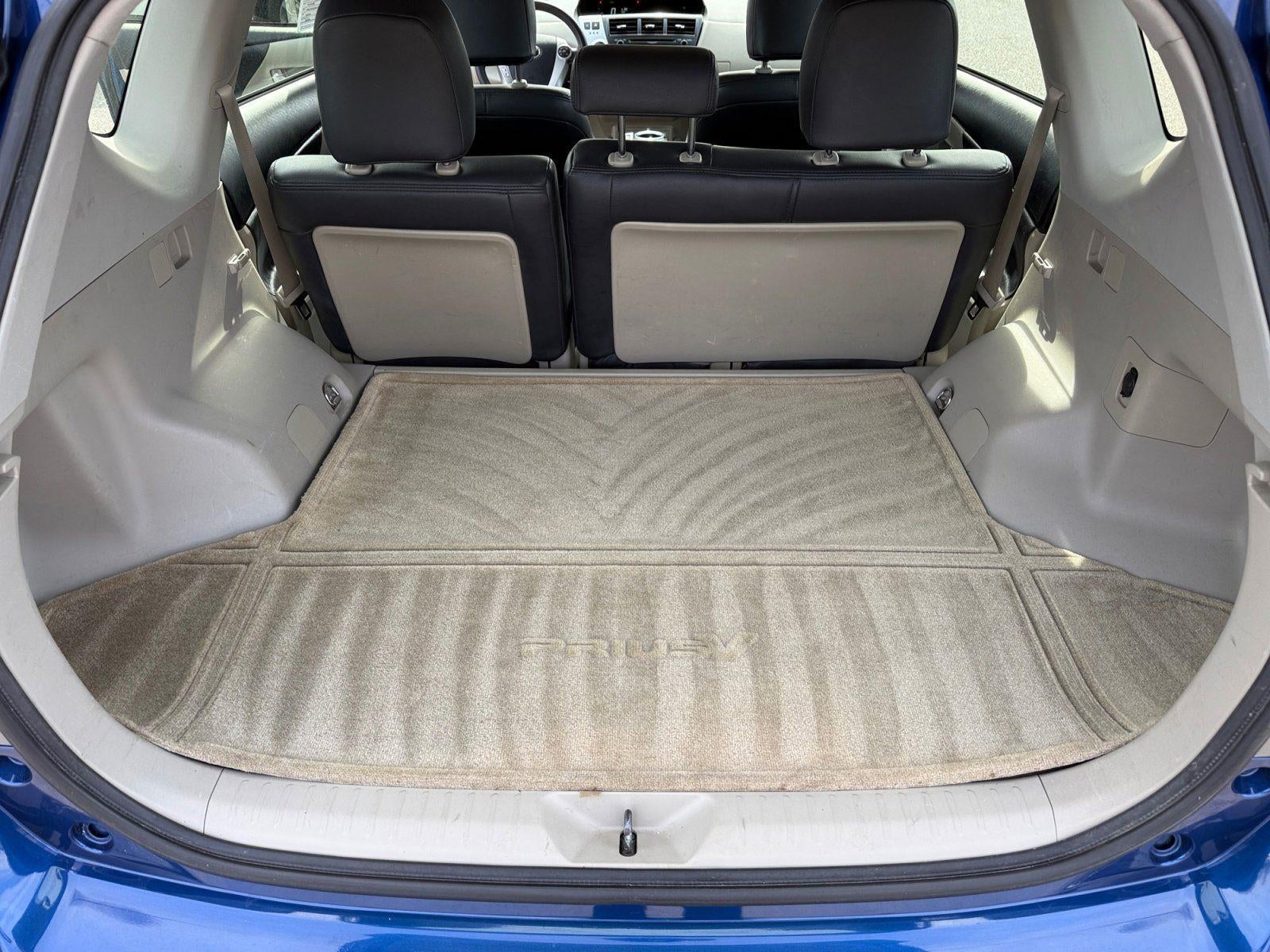2013 Toyota Prius v Two