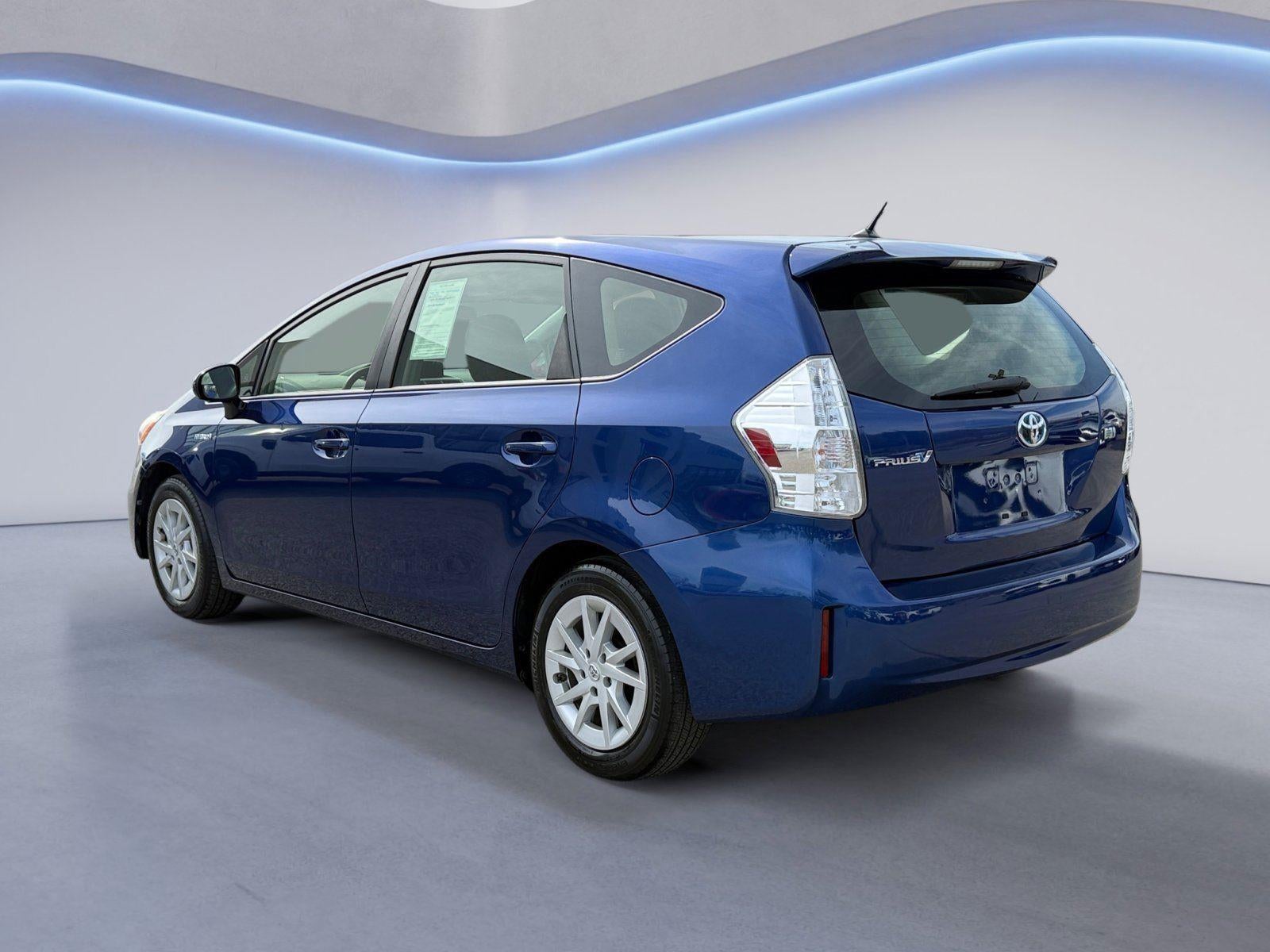 2013 Toyota Prius v Two
