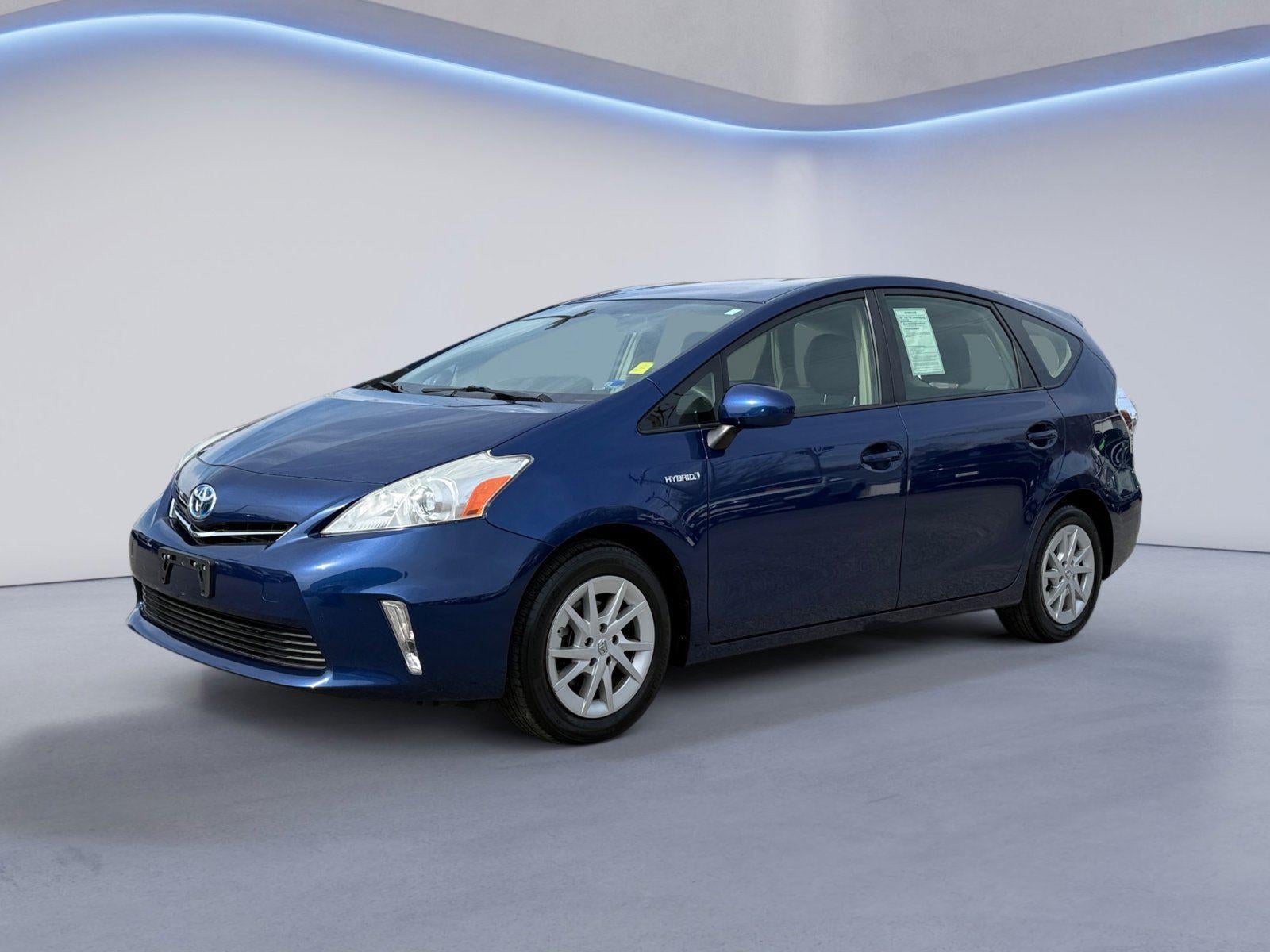 2013 Toyota Prius v Two