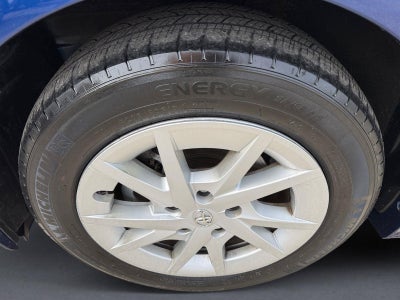 2013 Toyota Prius v Two