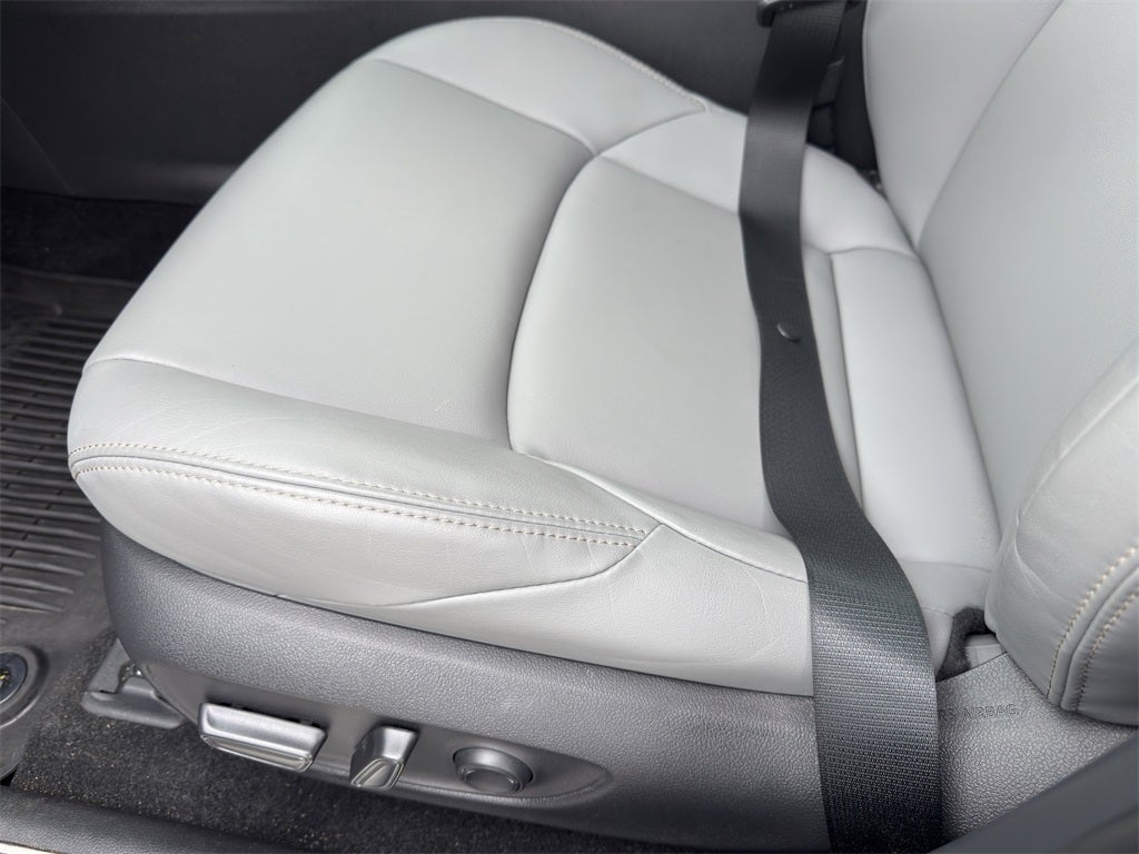 2023 Toyota Venza XLE