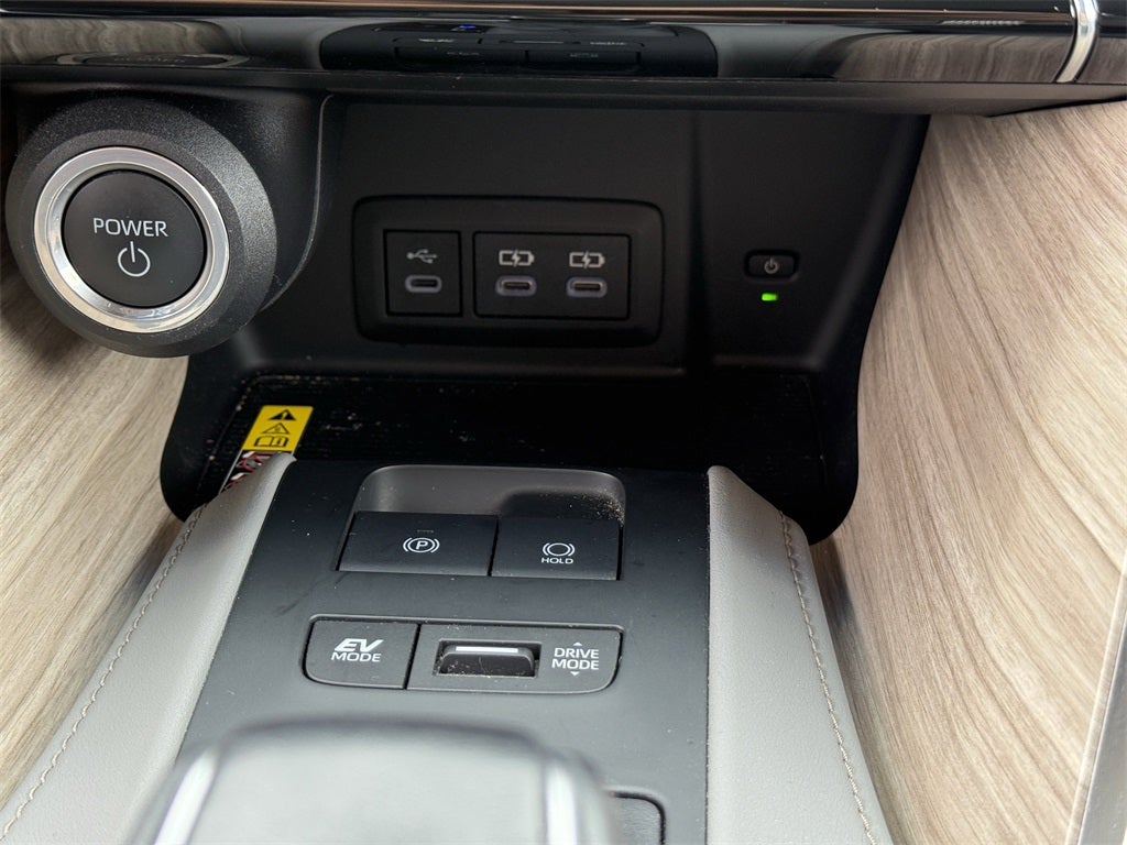 2023 Toyota Venza XLE