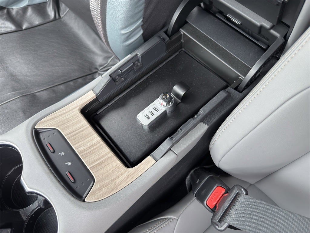 2023 Toyota Venza XLE