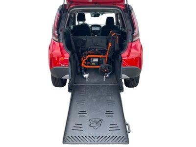 2023 Kia Soul REAR ENTER HANDICAP LIFT