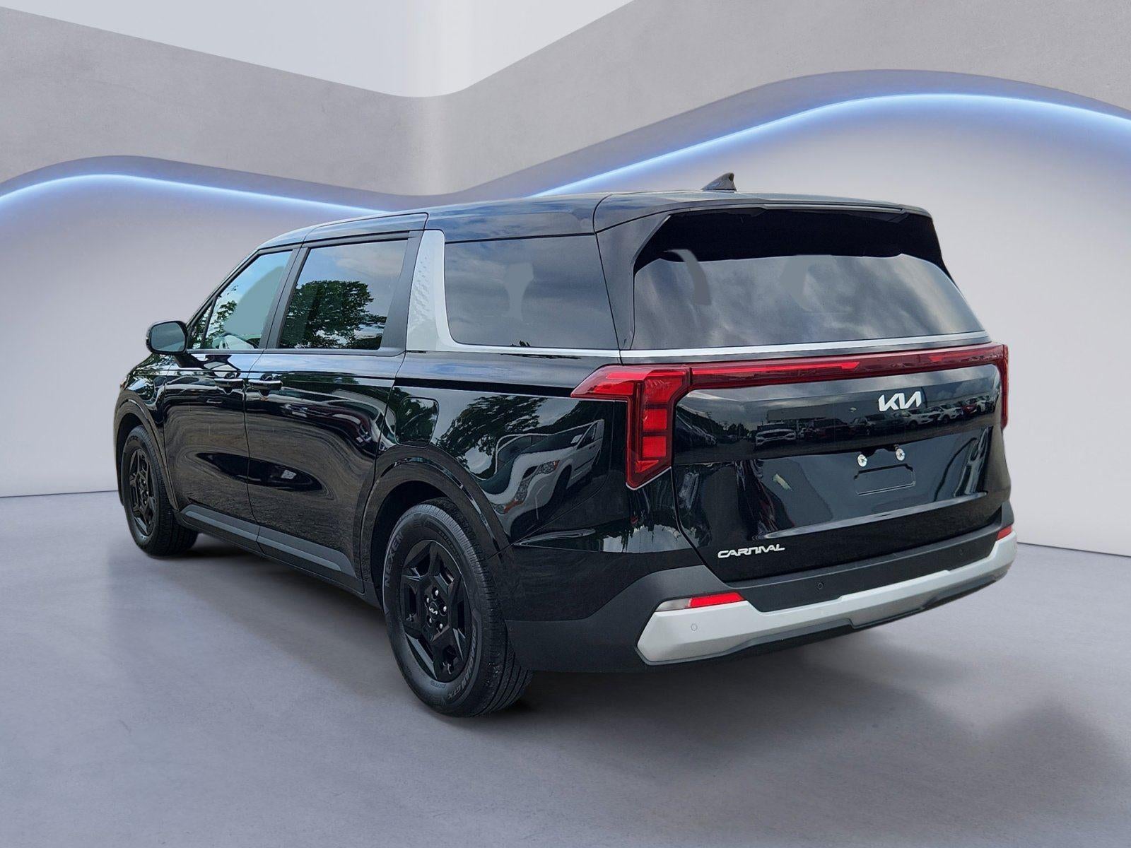 2025 Kia Carnival LXS