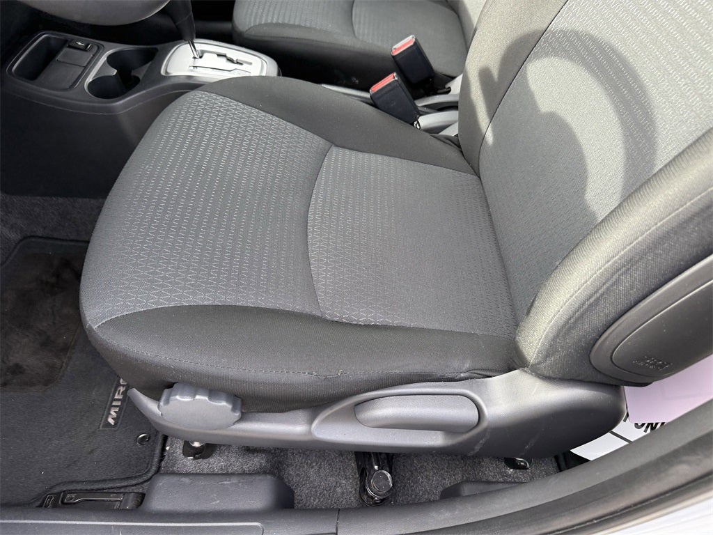 2024 Mitsubishi Mirage G4 ES