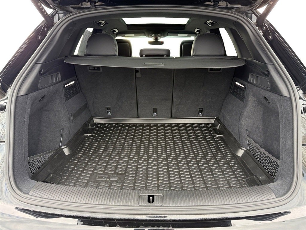 2024 Audi Q5 45 S line Premium quattro